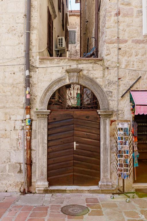 Old Town Museum Square Apartment Kotor Exteriér fotografie